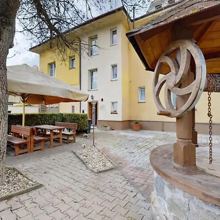 בית הארחה Astoria Klášterec nad Ohří