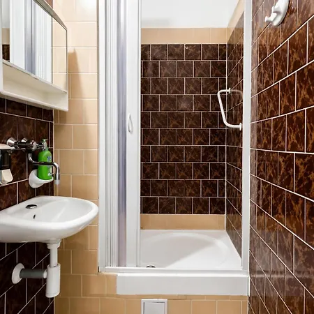Astoria 3*